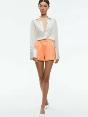 Richie Cuffed Low Rise Boxer Short | Alice and Olivia Best Sale