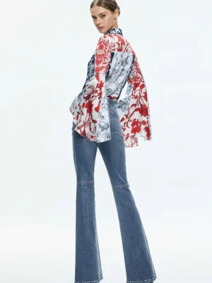 Willa Fitted Placket Bell Sleeve Top | Alice and Olivia Discount